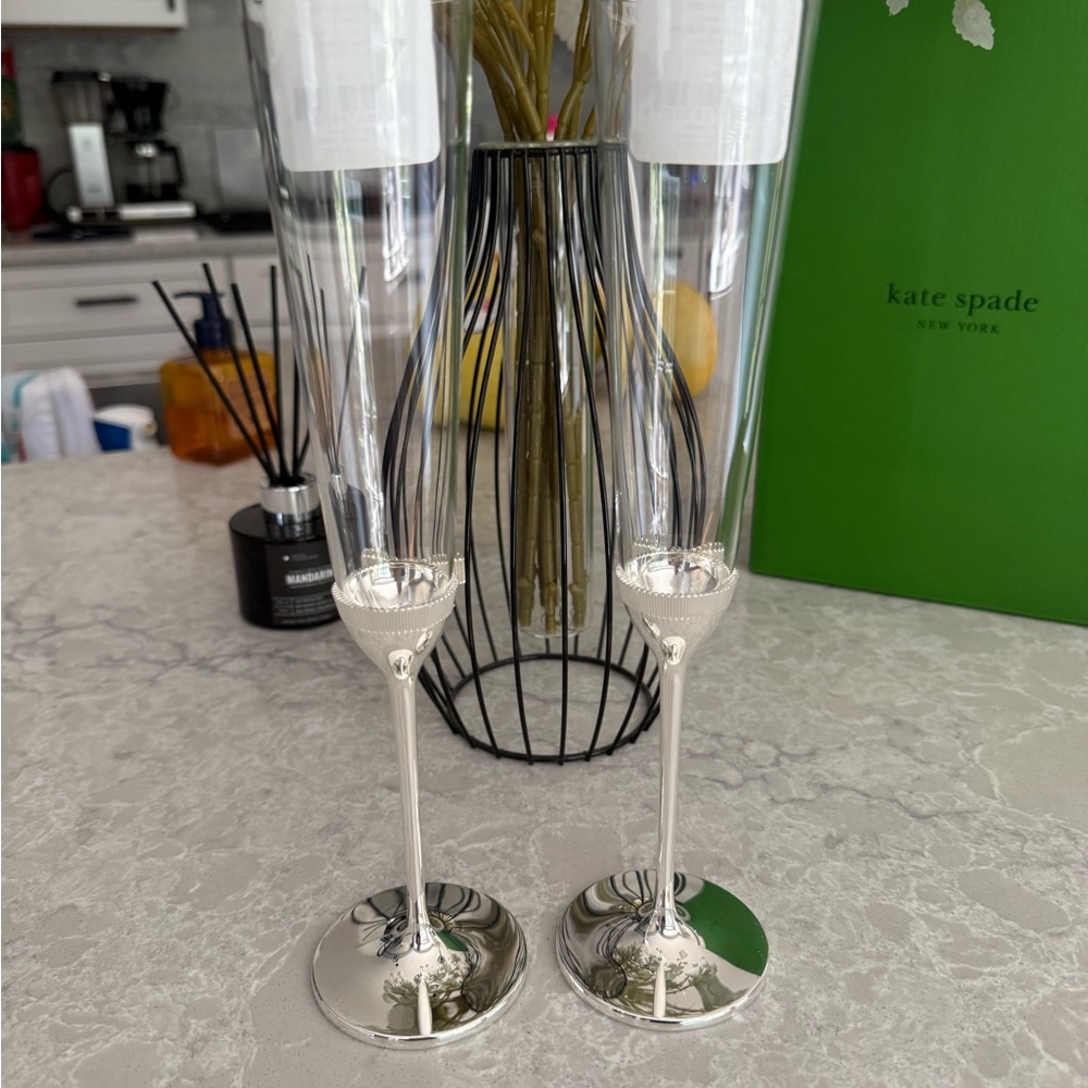 Kate Spade Grace Avenue champagne flutes - Picture 4 of 5